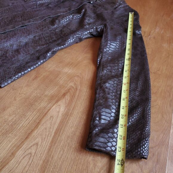 Dana Buchman Faux Snakeskin Jacket M Chocolate Brown Snake Reptile Snap Front - Picture 11 of 11